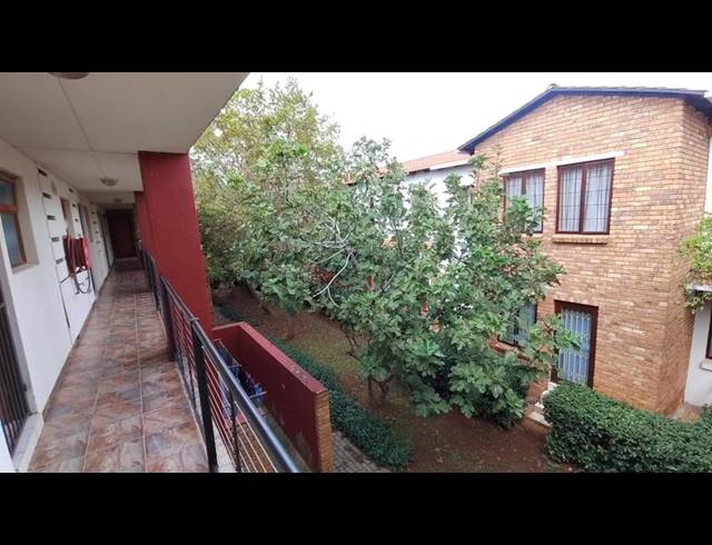 1 BEDROOM APARTMENT FOR SALE IN MONTANA